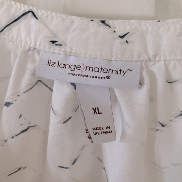 Liz Lange XL button down maternity tunic - Picture 2 of 3